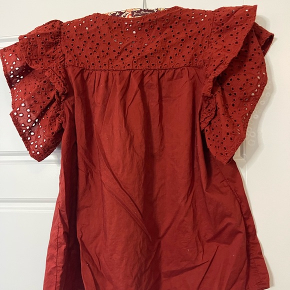 A New Day Rust/Red Flutter Sleeve Keyhole Front - Small - Picture 5 of 6